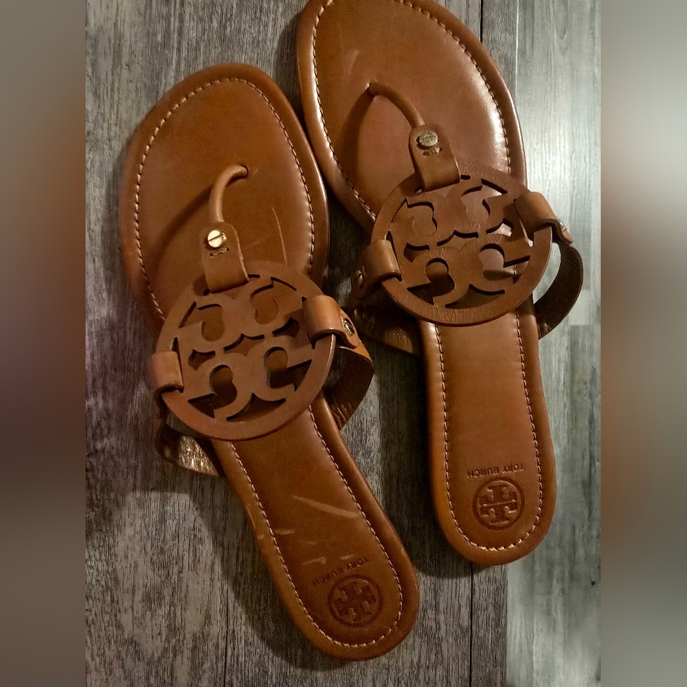 BRAND NEW Tory Burch- 13M